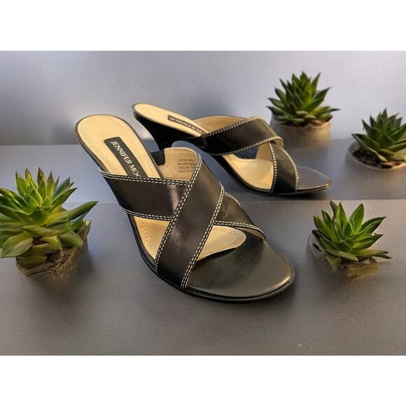 Jennifer Moore Womens Black Slip on's Slides heels shoes Size 6.5 Leather - Picture 3 of 4